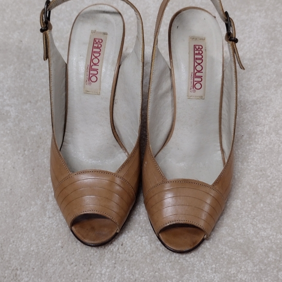 Bandolino Shoes - Vintage Bandolino Women's Tan Peep-Toe Slingback Shoes